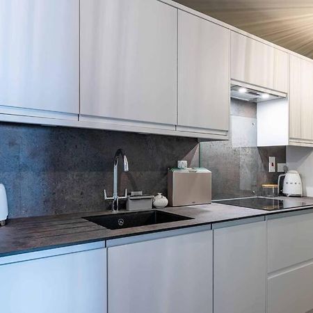 Modern, Relaxing 1 Bed Apartment Bath Kültér fotó